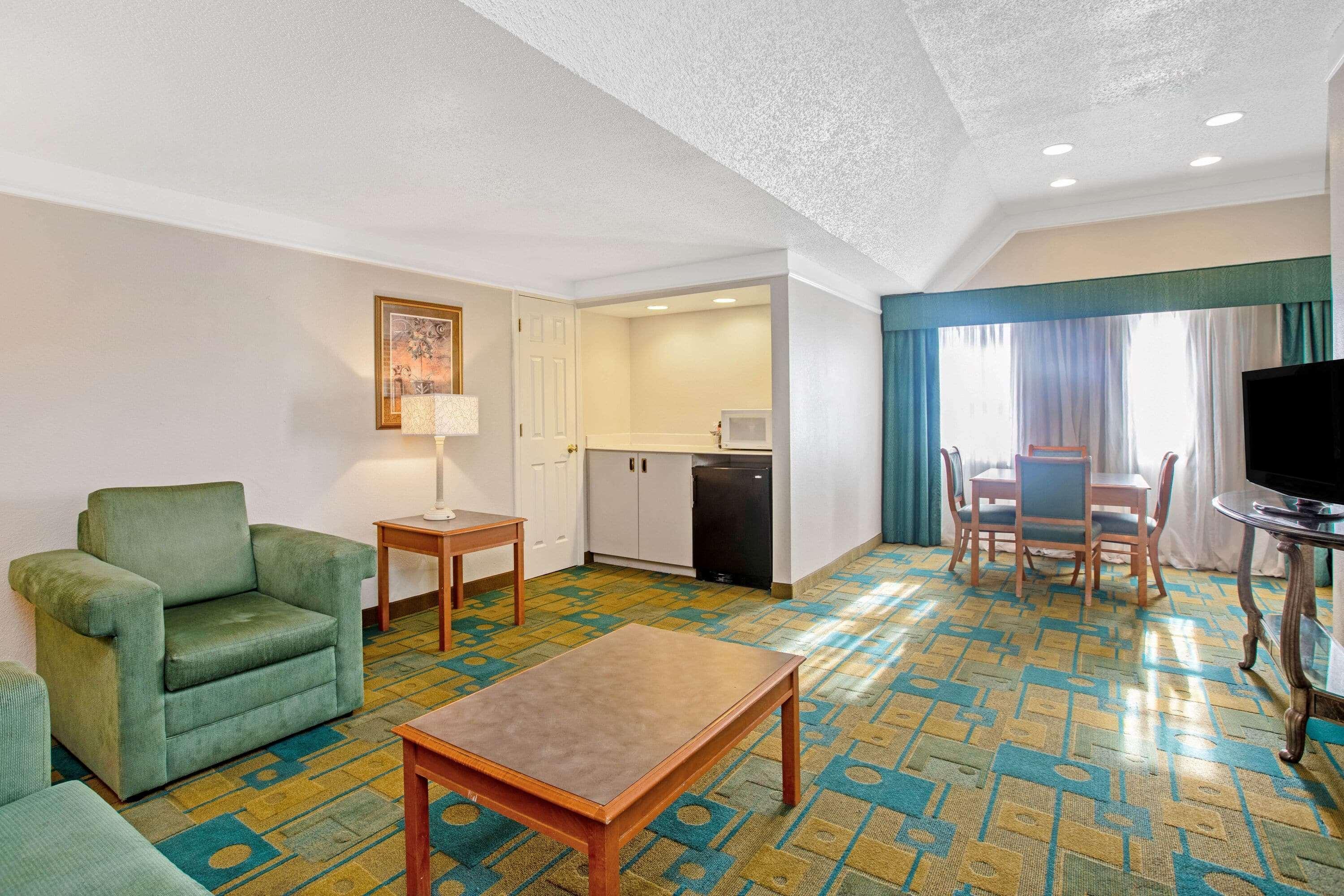 La Quinta Inn By Wyndham El Paso Cielo Vista Exterior foto